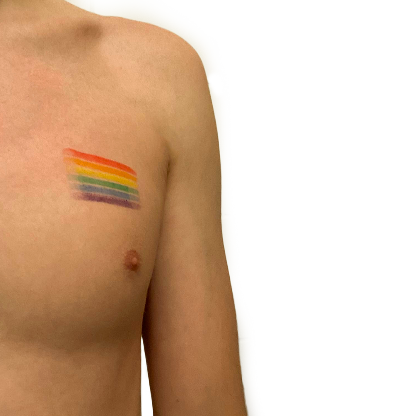 Facepaint (Rainbow) auf der Haut - Beispielfoto auf der Brust