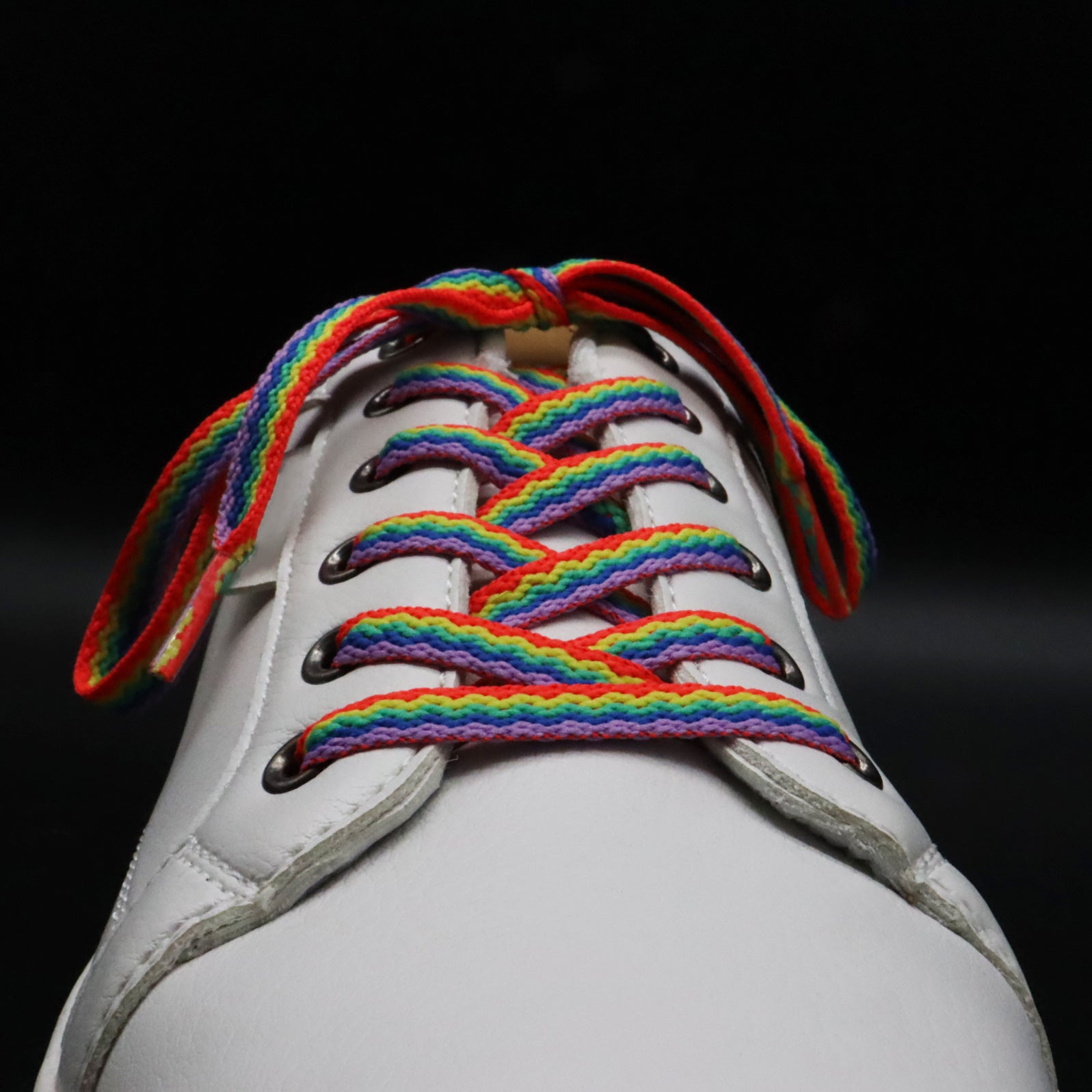 Vans store rainbow shoelaces